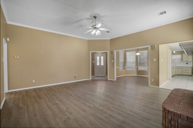 Photo - 3040 Flamingo Cir