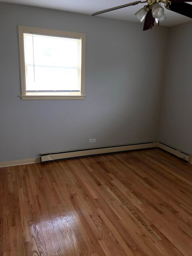 Dormitorio - 11005 S Lloyd Dr Unidad Apartment for rent