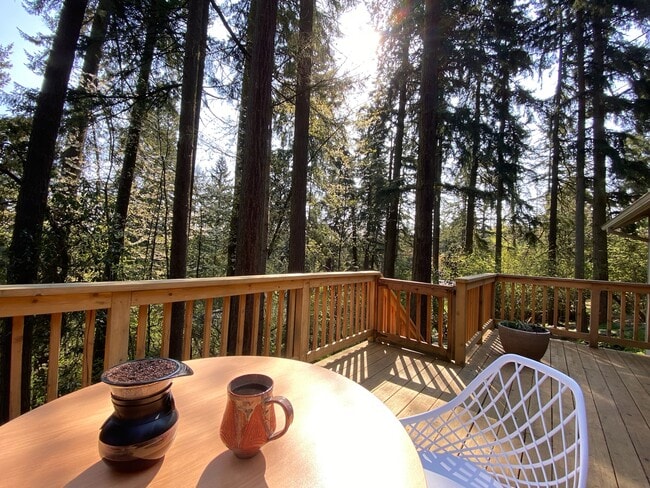 Building Photo - 2834 Warren St