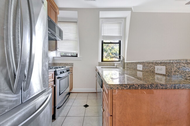 Photo - 1012 N St NW Unit 4D