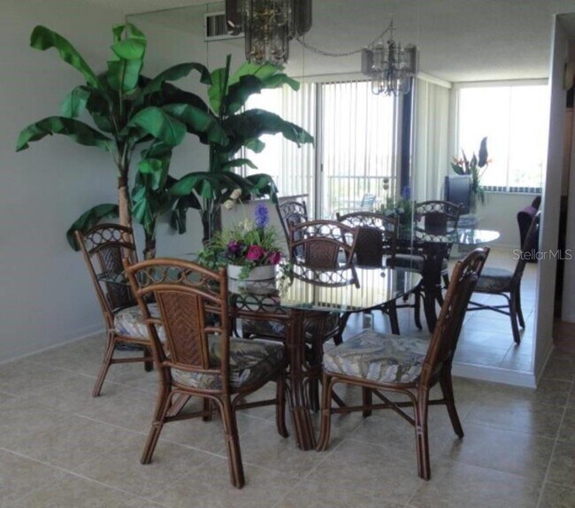 6104 Palma Del Mar Blvd S Unit 604