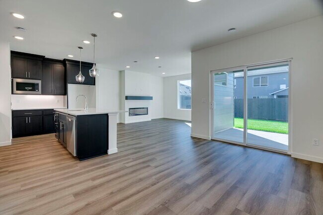 Photo - 1843 NW 18th Wy