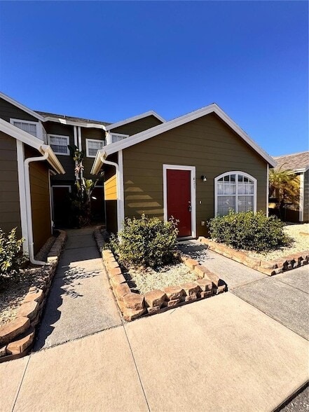 Photo - 421 Australian Way