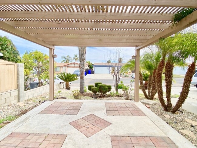 Photo - For Rent 4BR/2BA 1320 SF Newly Renovated Single Level Home With 2 Car Garage In Desirable Mira Me...