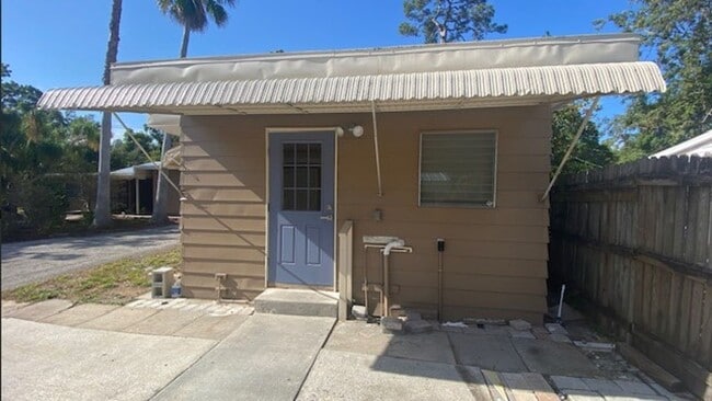 Photo - Remodeled 2 Bedroom 1 Bath Home, Great Location and Private!!