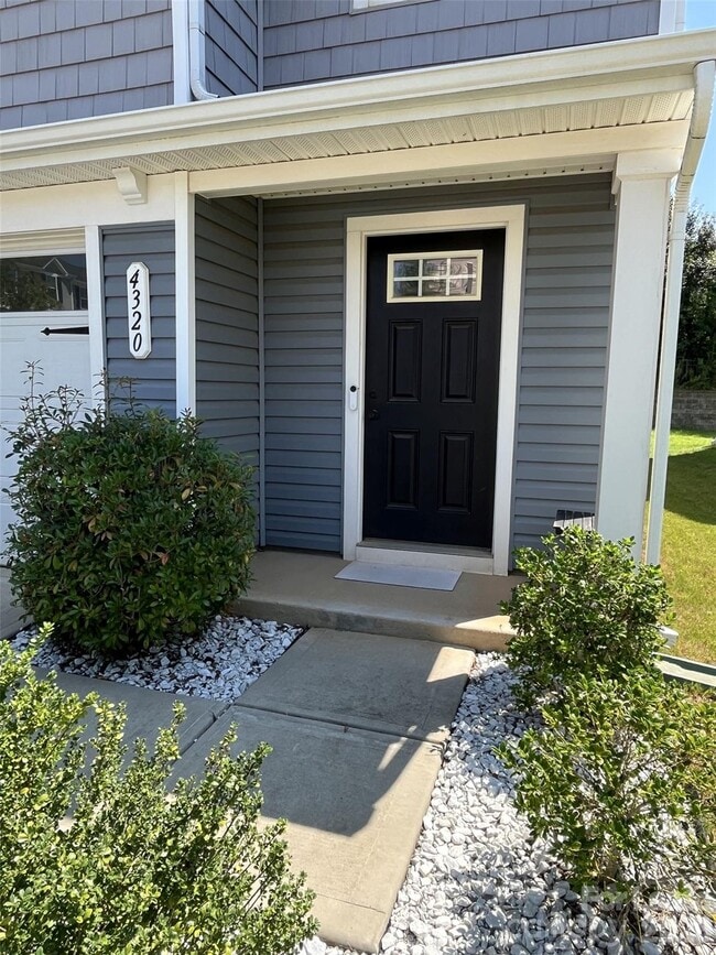 Photo - 4320 Bowline Dr