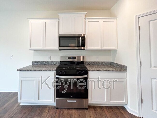 Photo - 125 Smt Rdg Ln