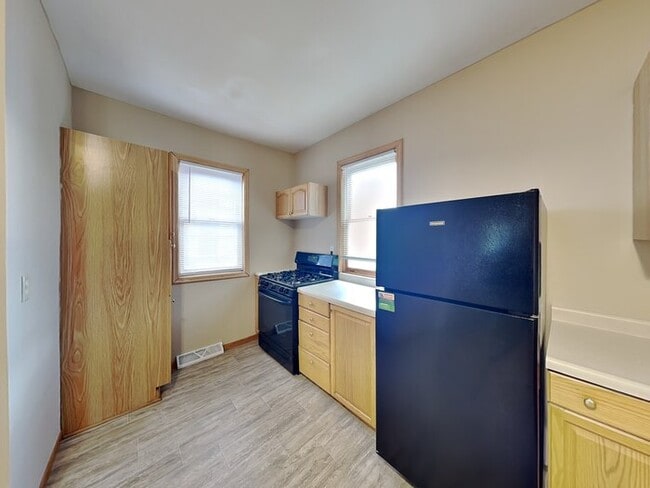 Photo - 3613 E 42nd St