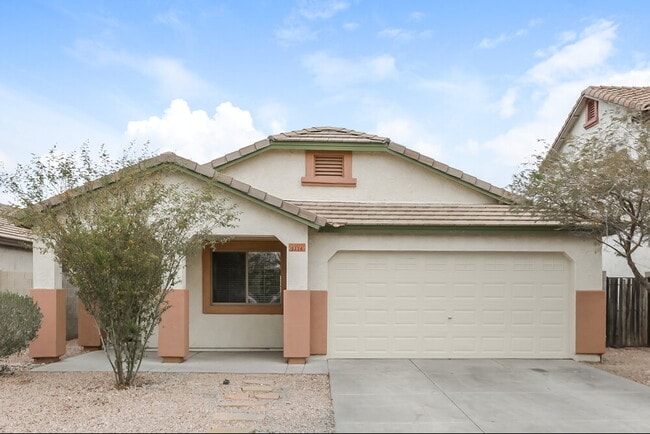 Building Photo - 1114 E Fraktur Rd