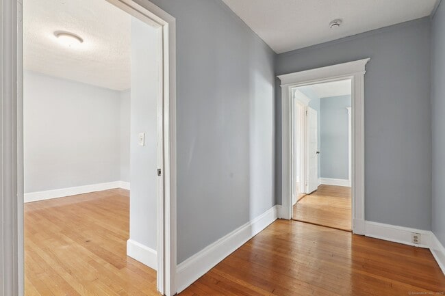 Photo - 15 Mountford St