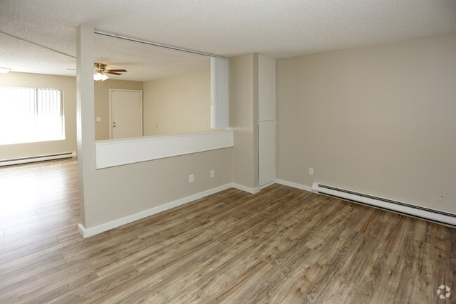 Estudio - 520 FT²