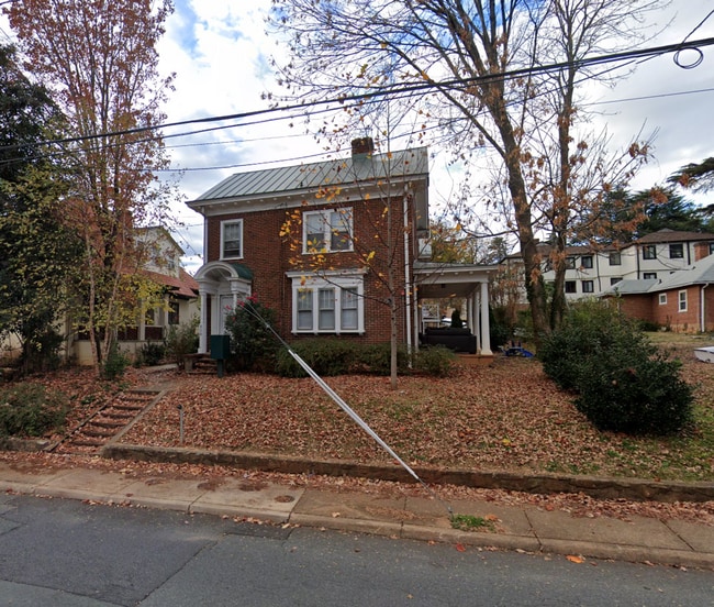 Building Photo - 513 14th St NW Rental