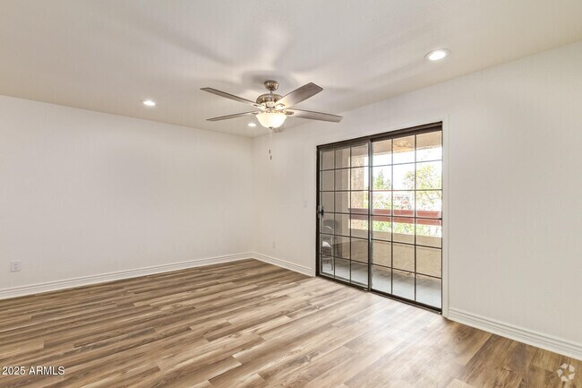 Building Photo - 3131 W Cochise Dr Unit 252 Rental