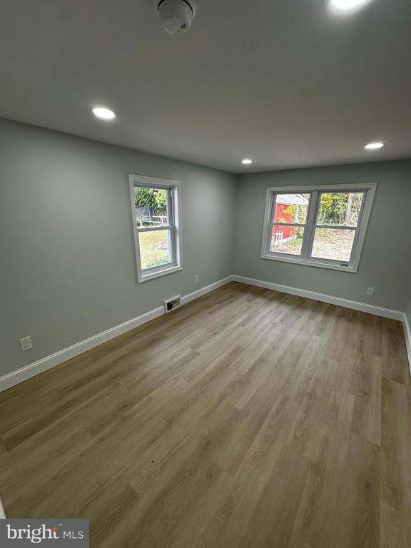 Photo - 3 Bridgeton Fairton Rd