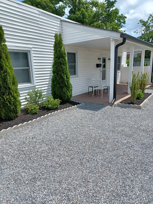 Building Photo - 95 Matilda Ter Rental
