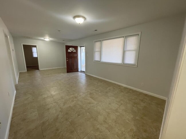 Photo - 7443 Rennert Rd