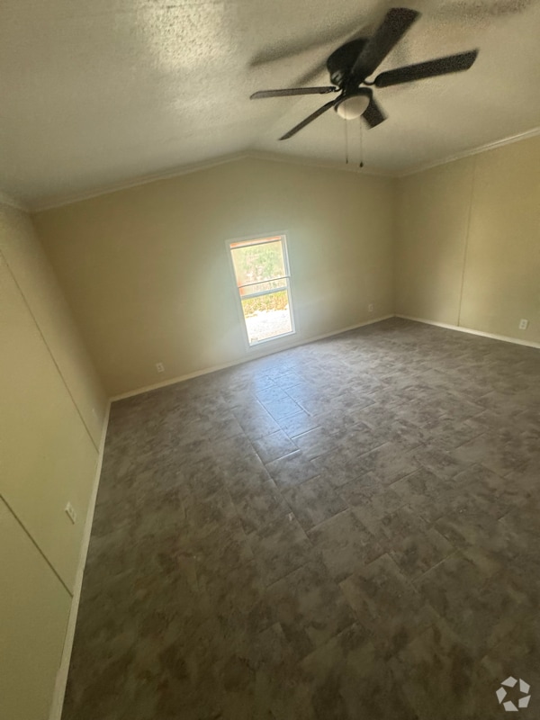Building Photo - 14063 Bradley Rd Rental
