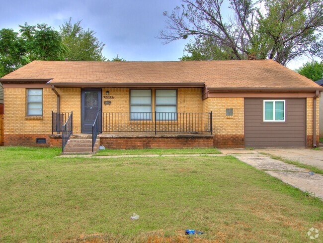 Building Photo - 1404 NE 38th St Rental