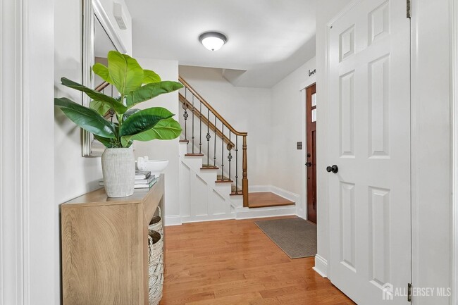 49 Ochs Ave
