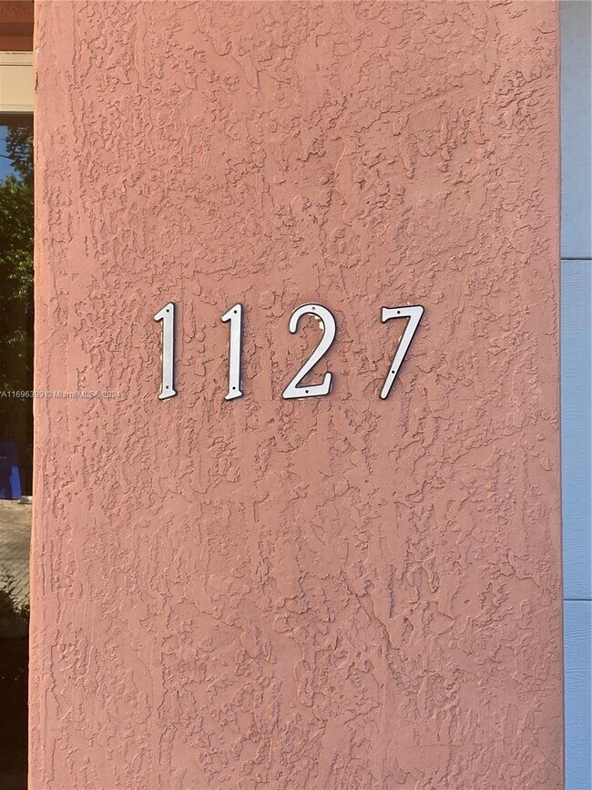 Photo - 1117 SW 1st St Unit #1127