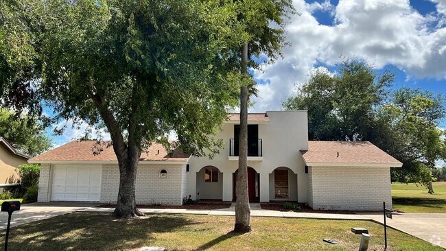Building Photo - 401 Zapata Ave Rental