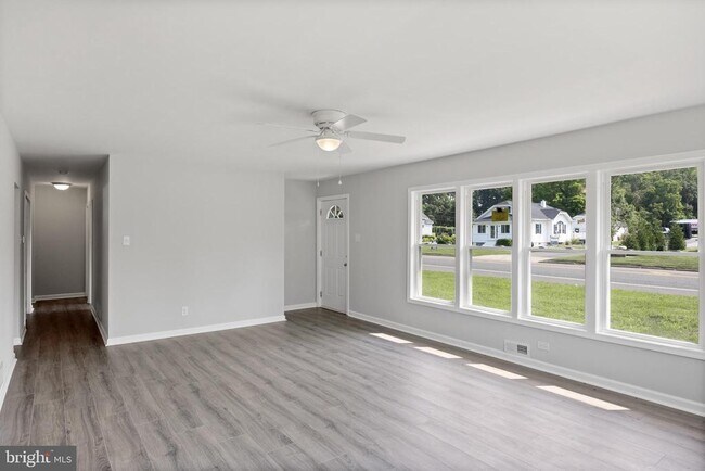 Photo - 100 N Burlington Rd