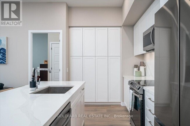 Photo - 415 Sea Ray Ave Unité 454