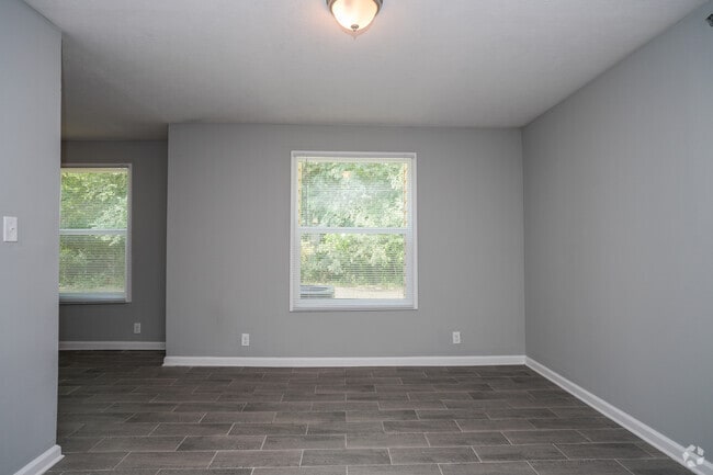 1BR, 1BA - 625SF - Living Room - The Retreat at Lakeside Apartments