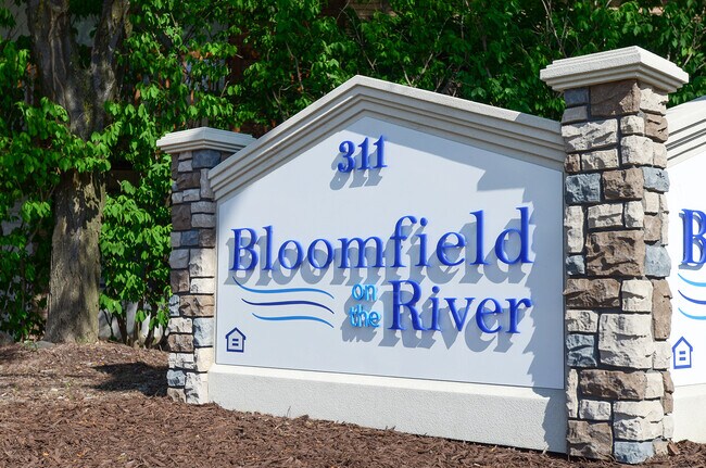 Photo - Bloomfield On The River