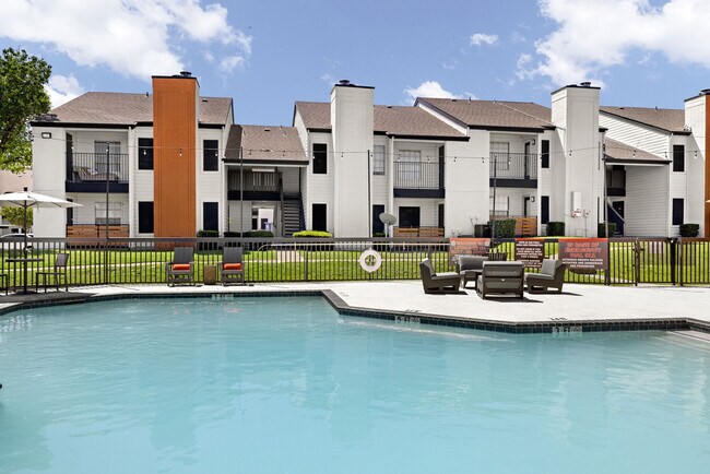 Photo - Flats on Mill