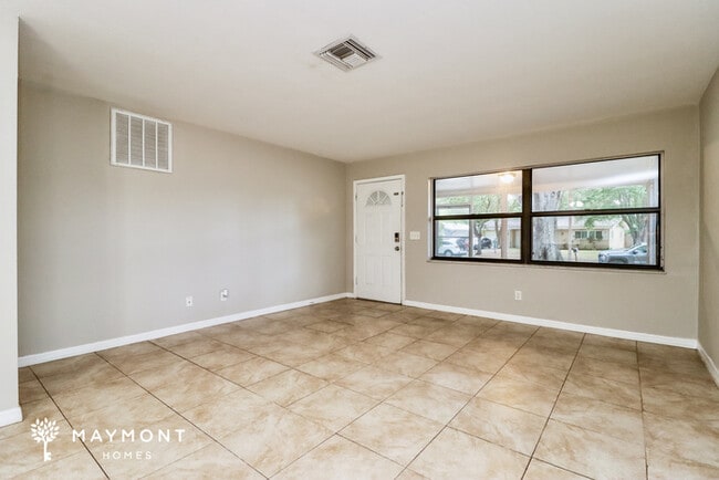 Photo - 2086 Shadow Ln