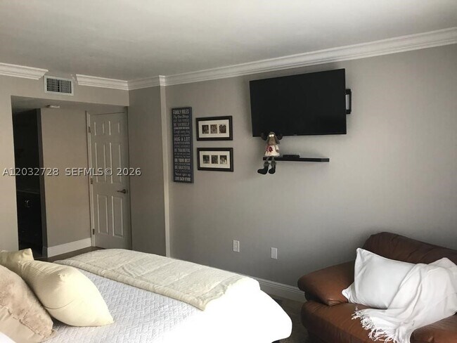 Photo - 1300 SW 122nd Ave Unit 206-2