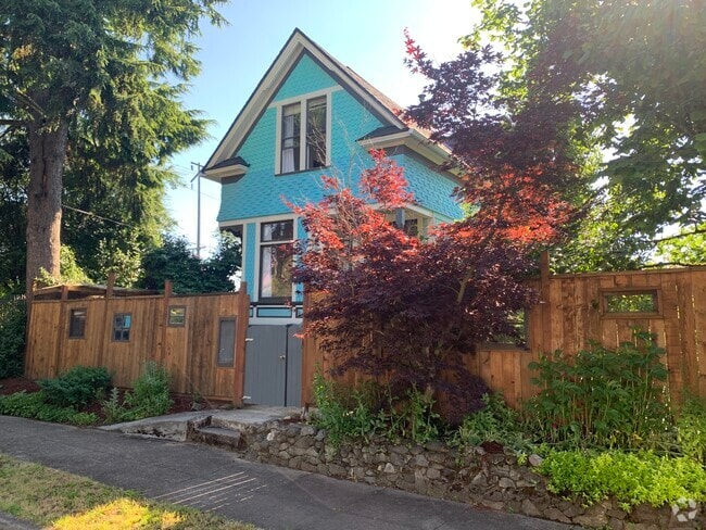 Building Photo - 4214 N Albina Ave Rental