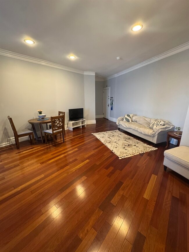 Building Photo - 7435 JFK Blvd E Unit 33