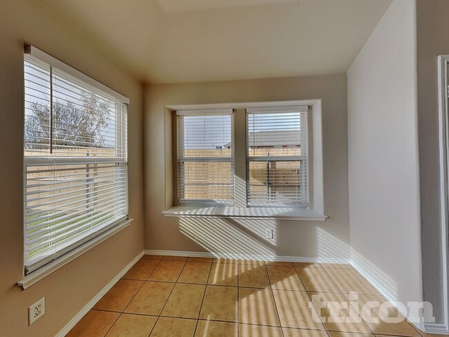 Photo - 5817 Parkview Hills Ln