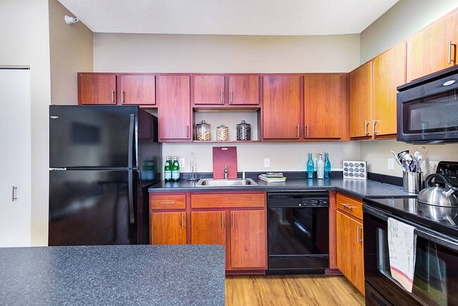 Uptown Lake Apartments