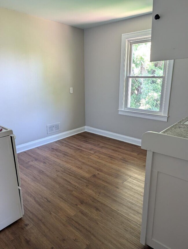 Photo - 106 Chautauqua St