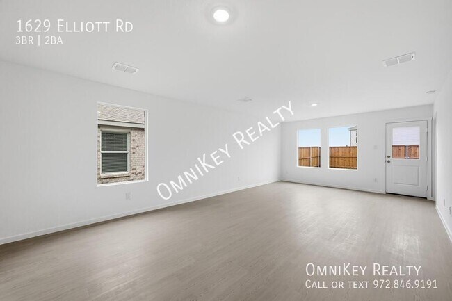 Photo - 1629 Elliott Rd