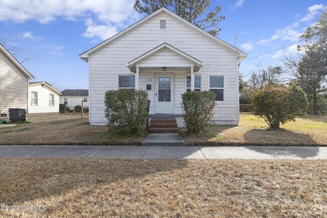 Building Photo - 1314 Nun St Rental