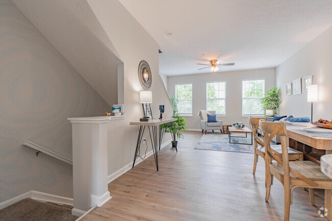 Middletown Landing - 2BR, 2.5BA - 1,100SF - Living Room