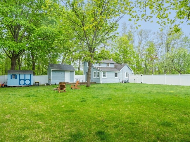Photo - 36 Brackett Rd