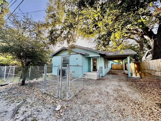 Photo - 7528 NE 3rd Ct