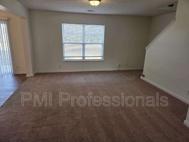 Photo - 125 Trellis Way