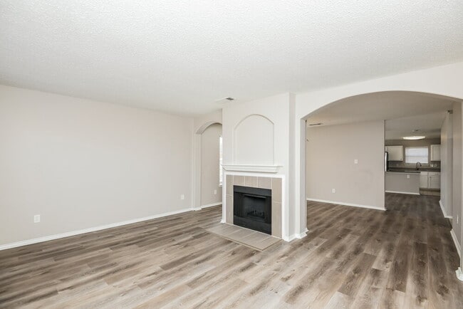 Photo - 8101 Gardengate Ct