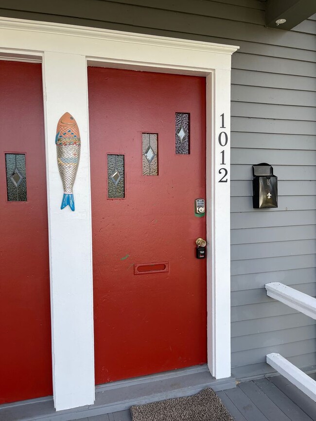 Photo - Nice Tacoma Duplex 2 Bed 1 Bath For Rent