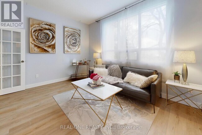 Photo - 62 Courville Coachway
