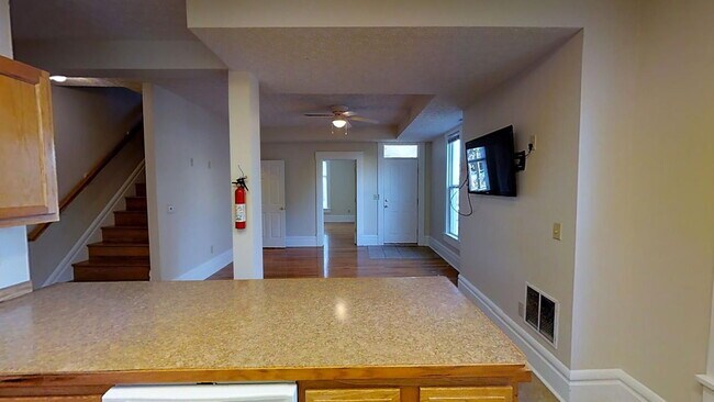 Photo - 235 E 11th Ave