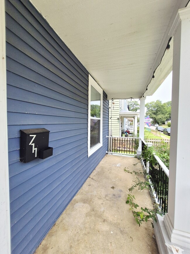 Photo - 711 Arnold Ave