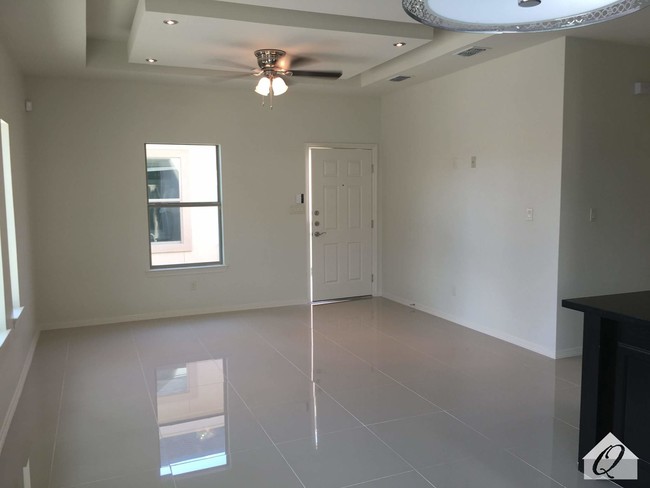 Photo - 1717 W Smith Dr Unit 2