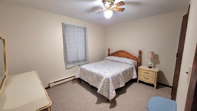 Photo - 355 Blaine Ave Unidad